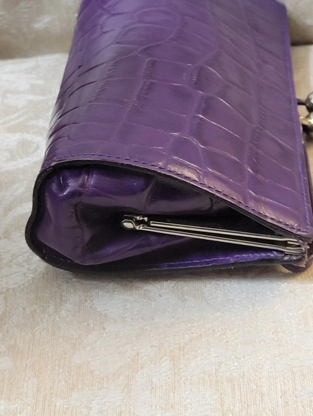 BURBERRY CLUTCH WRISTLET CROC PRINT LEATHER